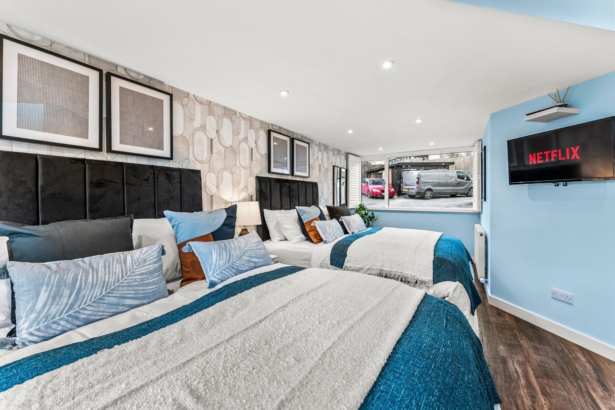 Elegant Retreat In Cheltenham - Garden & Parking Included Luaran gambar