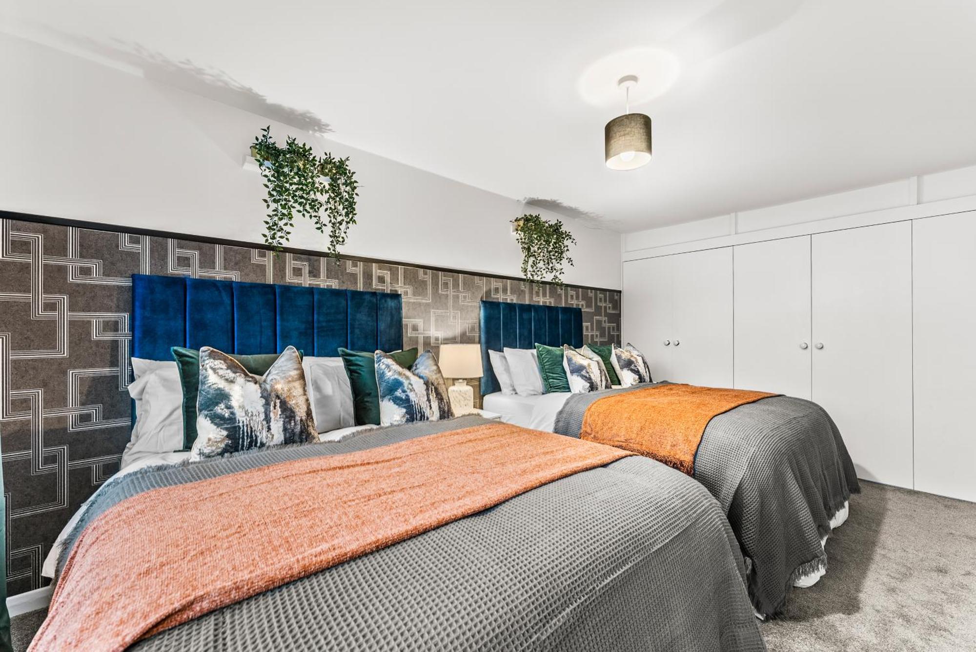 Elegant Retreat In Cheltenham - Garden & Parking Included Luaran gambar