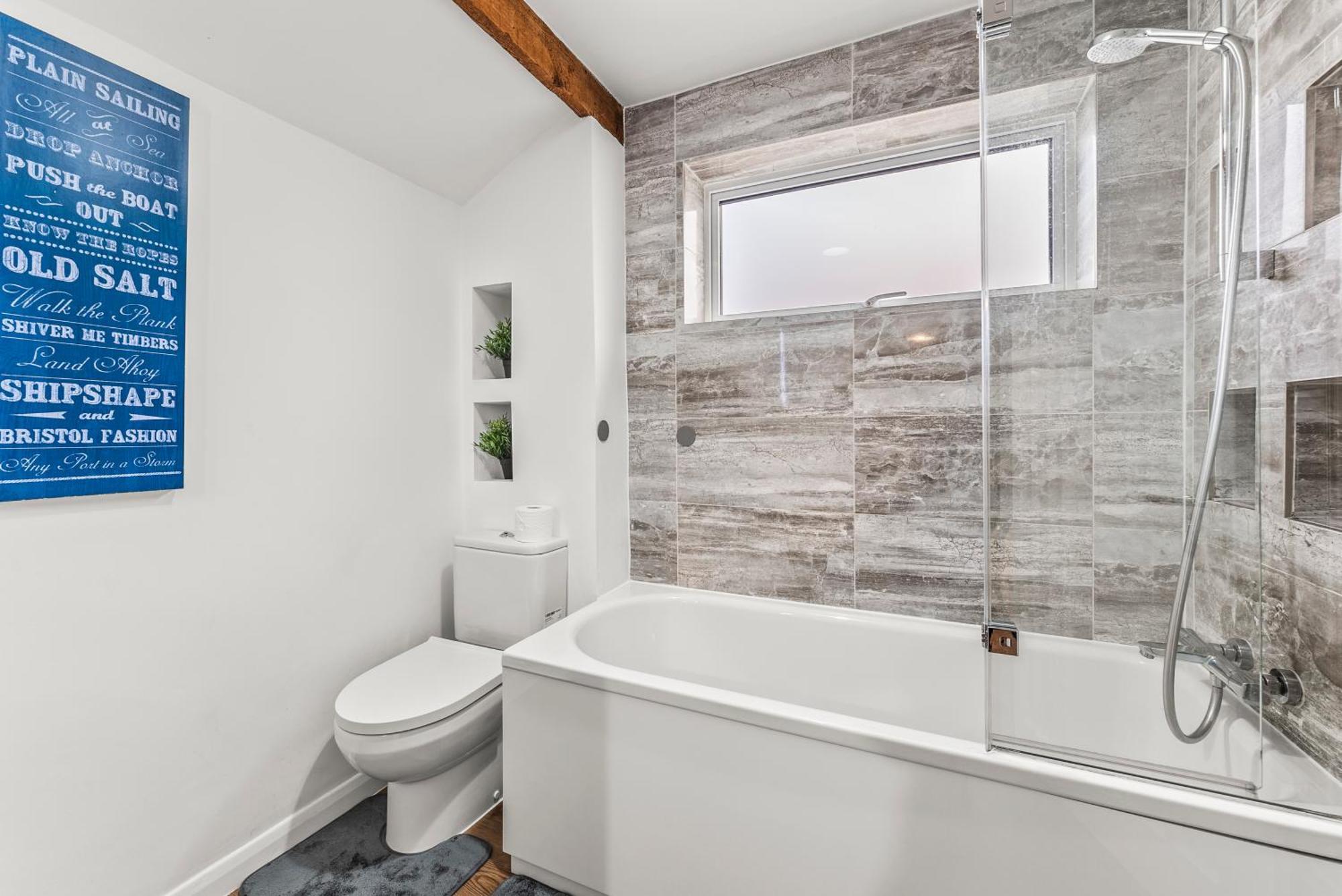 Elegant Retreat In Cheltenham - Garden & Parking Included Luaran gambar